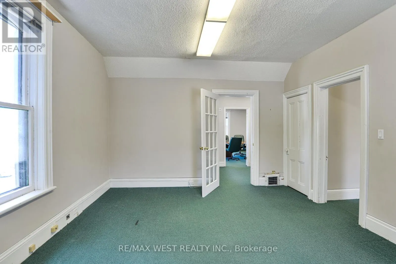 29 ALBERT STREET N