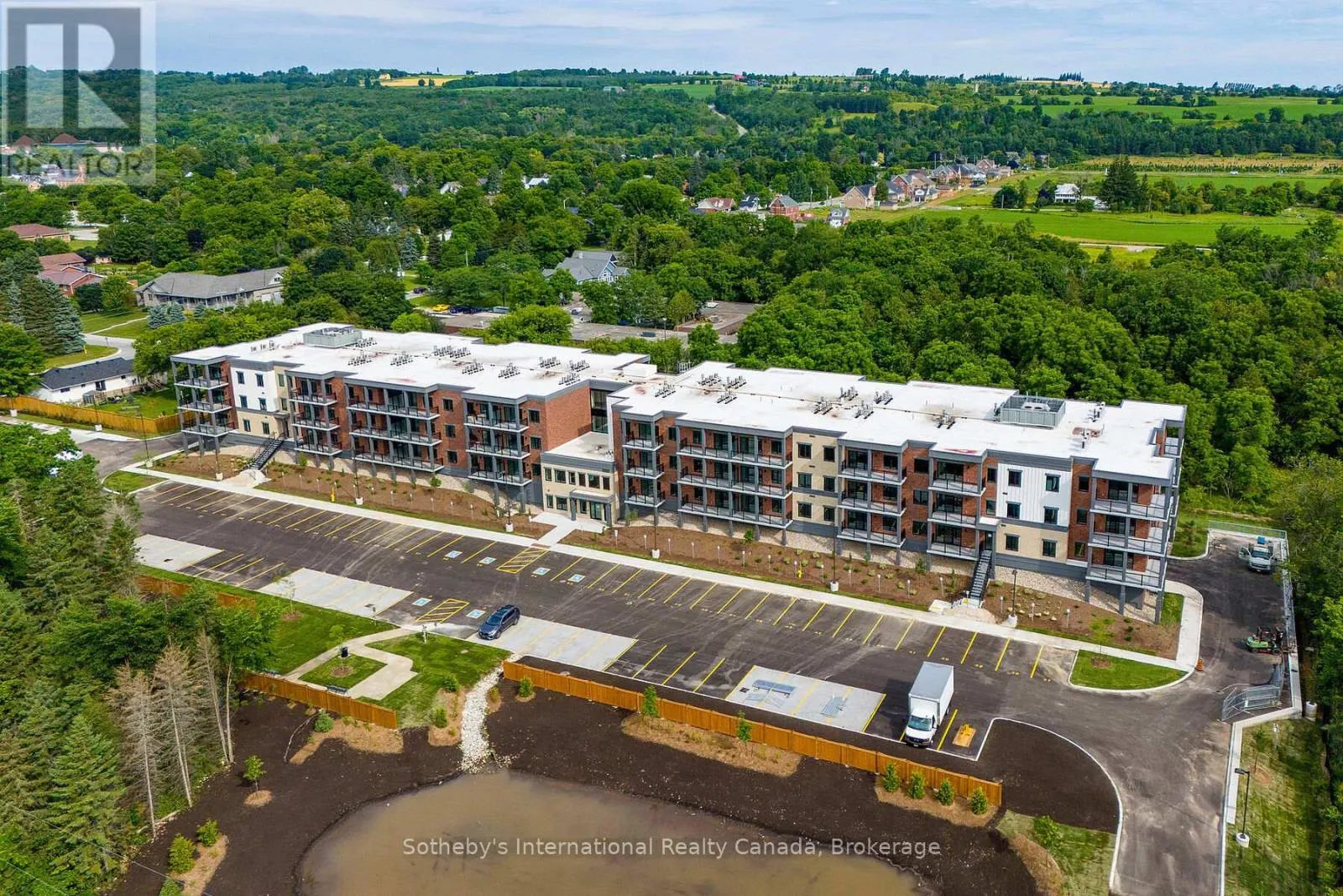 221 - 121 MARY STREET, #221