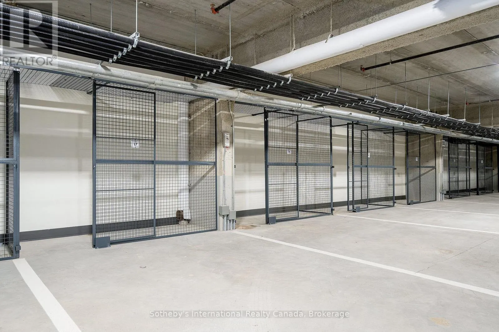 221 - 121 MARY STREET, #221