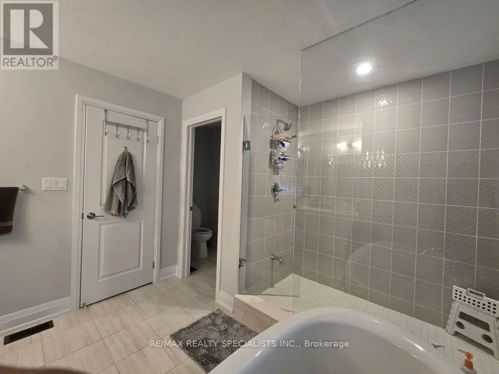 2 PERIWINKLE ROAD