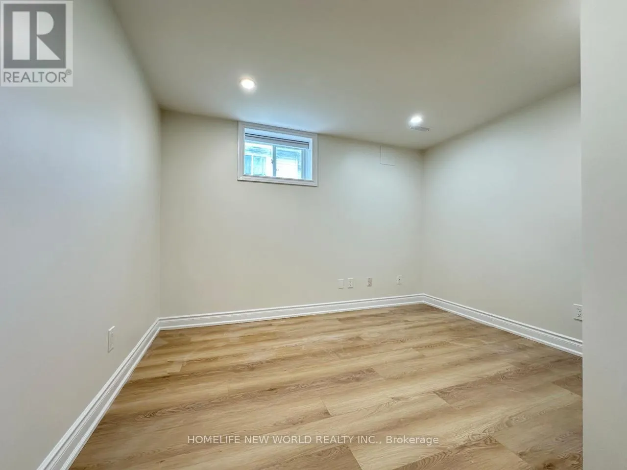 LOWER UNIT - 28 LOUGHEED ROAD