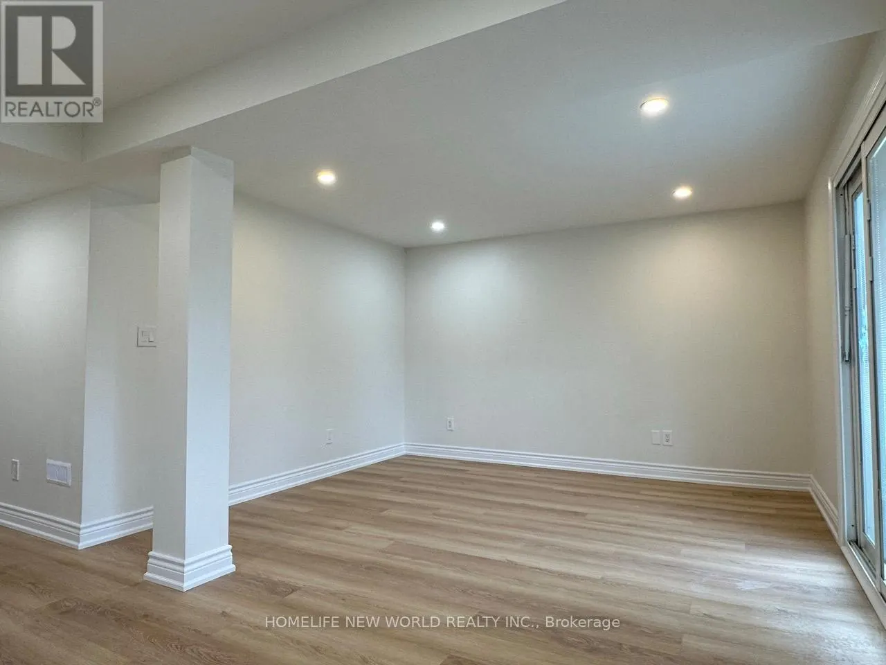 LOWER UNIT - 28 LOUGHEED ROAD