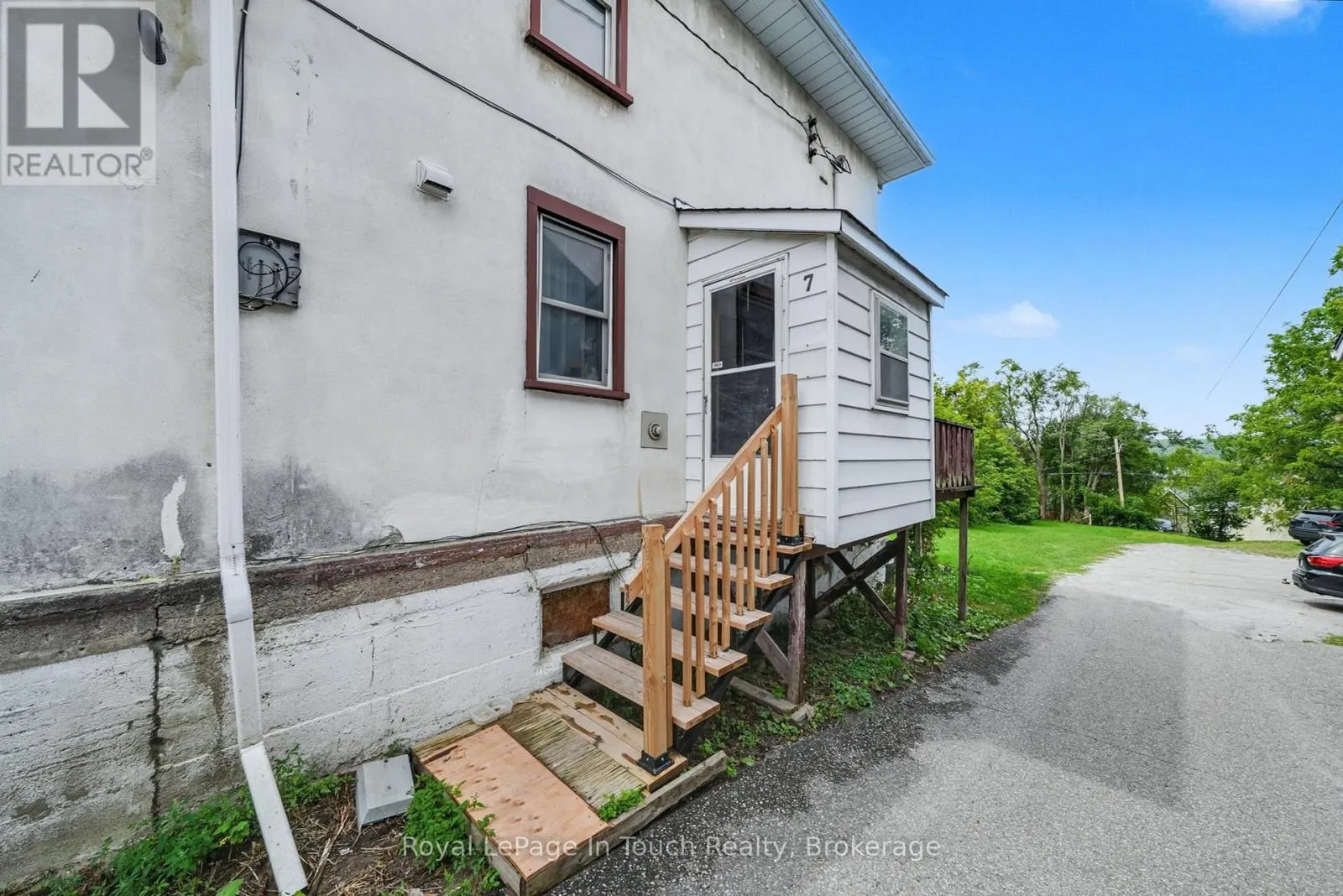 C - 7 ROBERT STREET W, #C