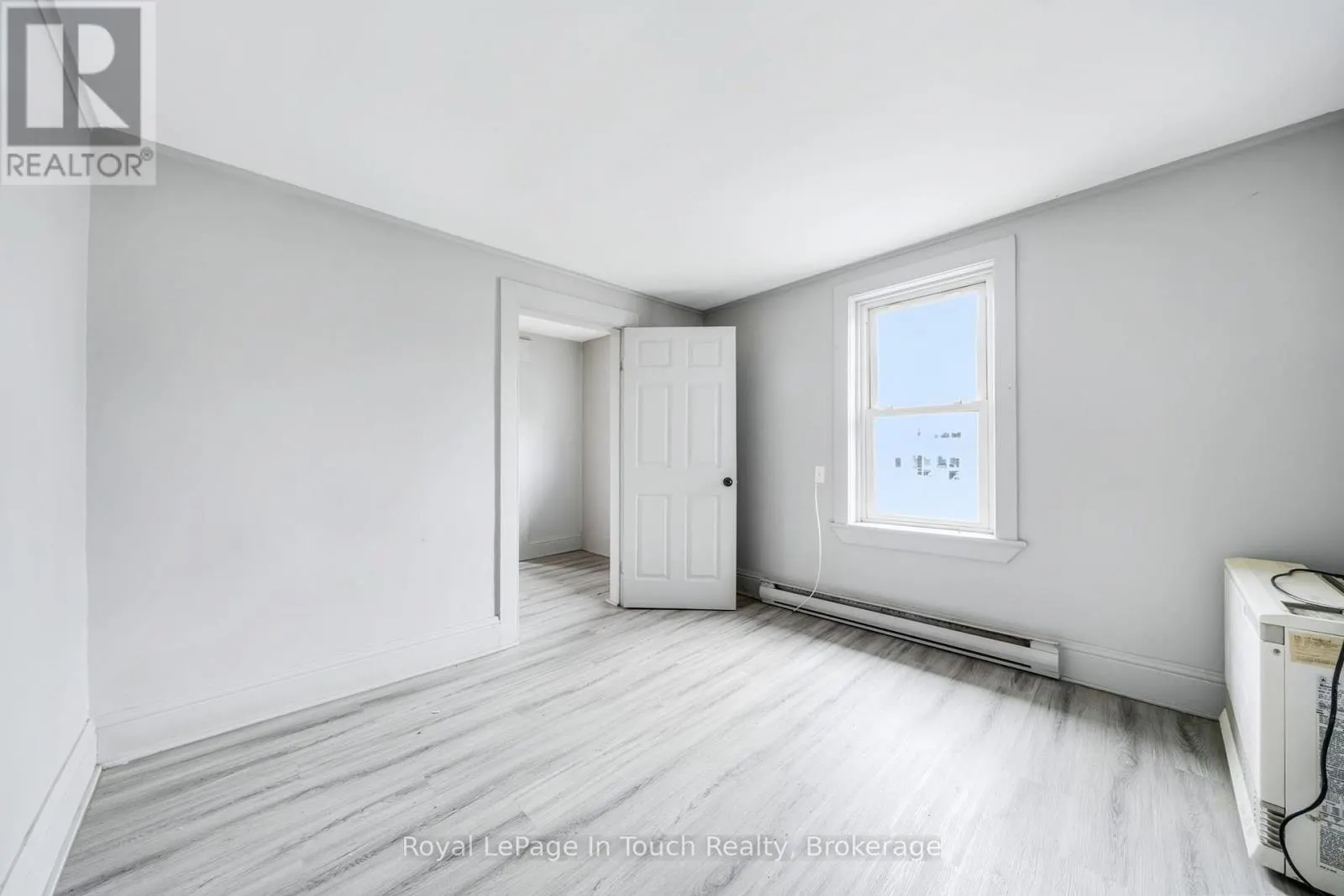 C - 7 ROBERT STREET W, #C