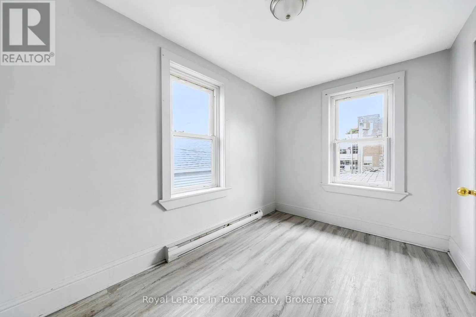 C - 7 ROBERT STREET W, #C