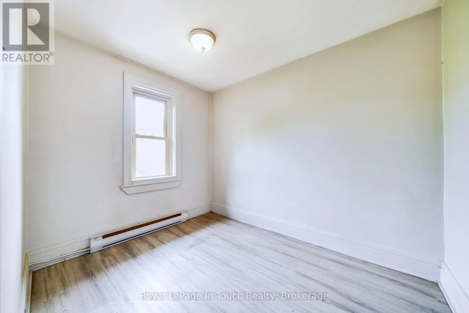 C - 7 ROBERT STREET W, #C