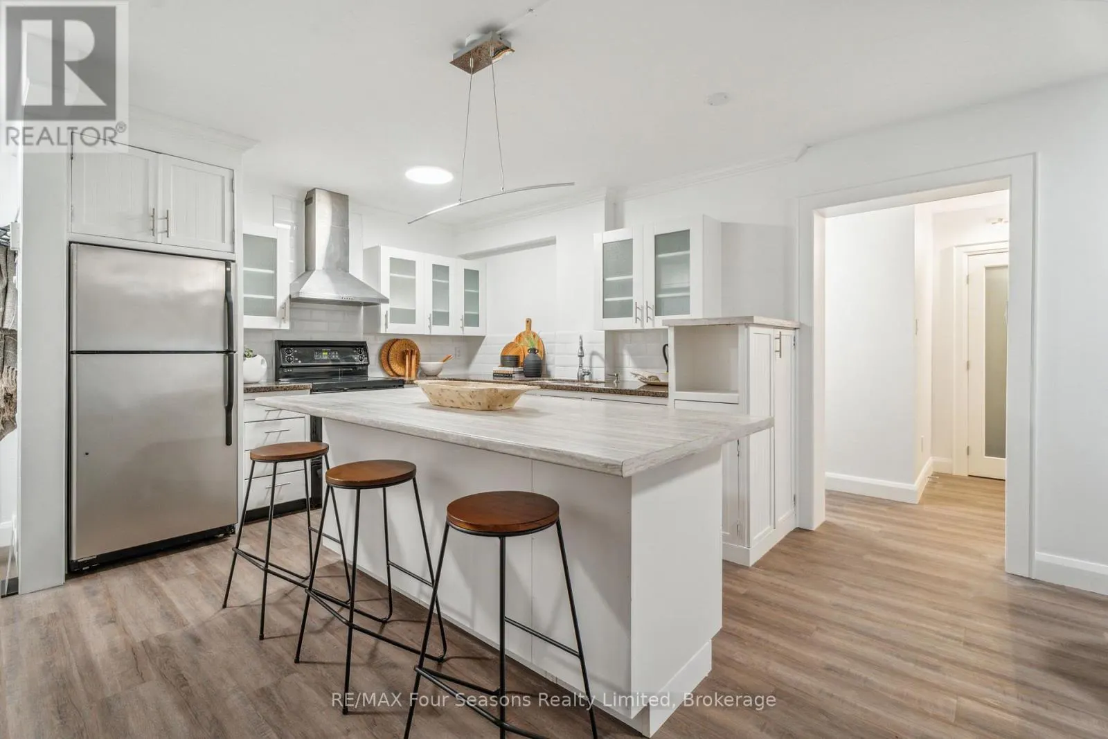 7 - 44 TROTT BOULEVARD, #7