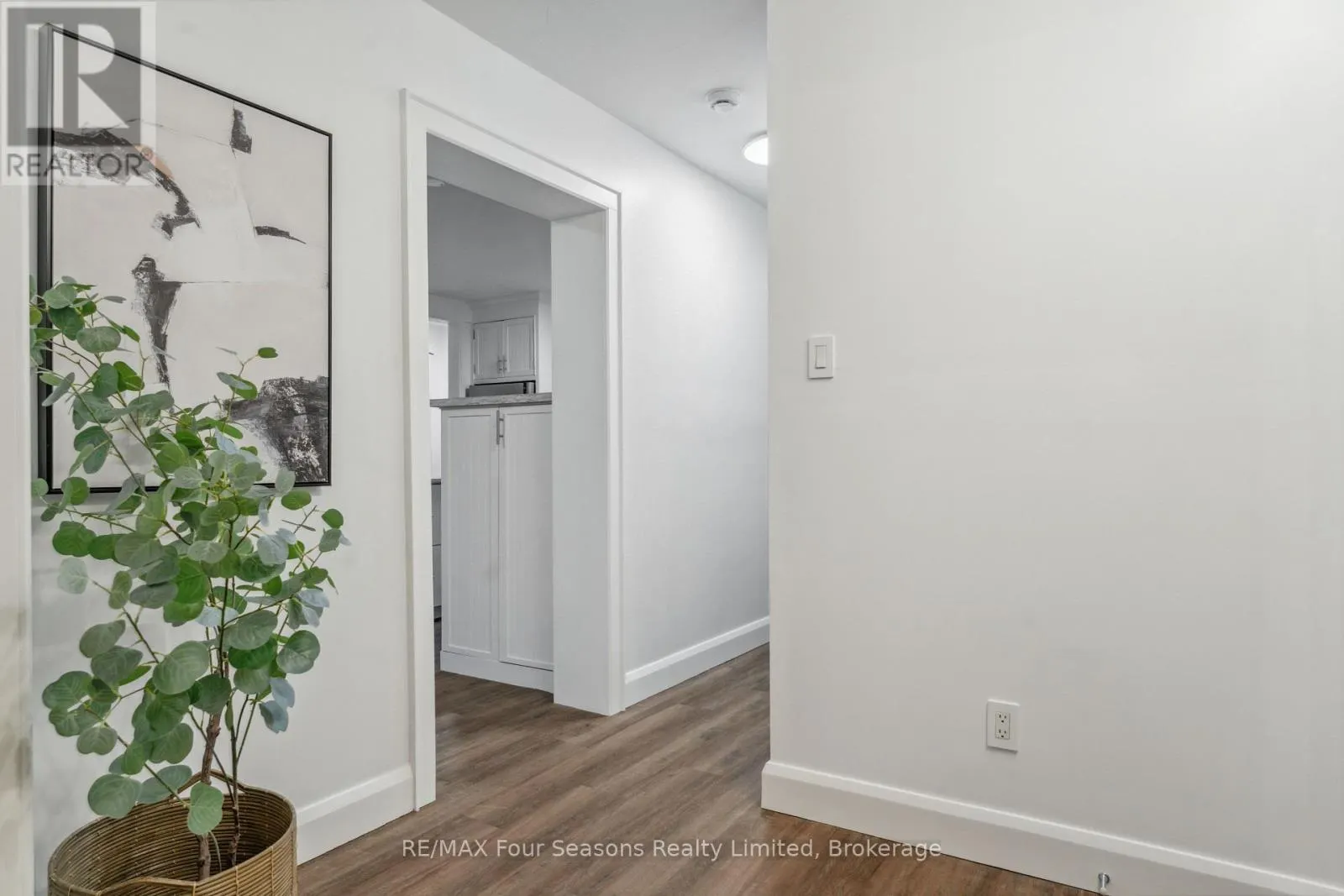 7 - 44 TROTT BOULEVARD, #7