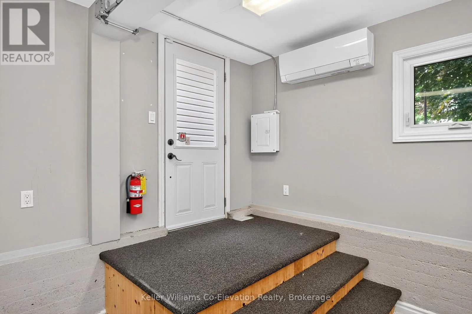 GARAGE - 600 HUGEL AVENUE, #Garage