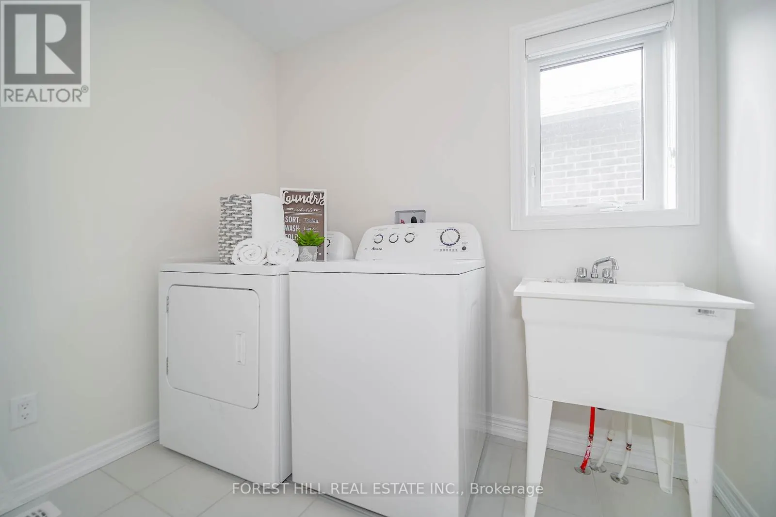 29 KINGSBURY TRAIL