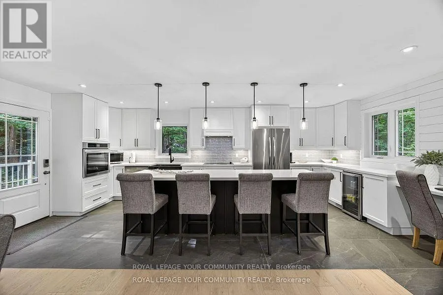 135 HURONWOODS DRIVE