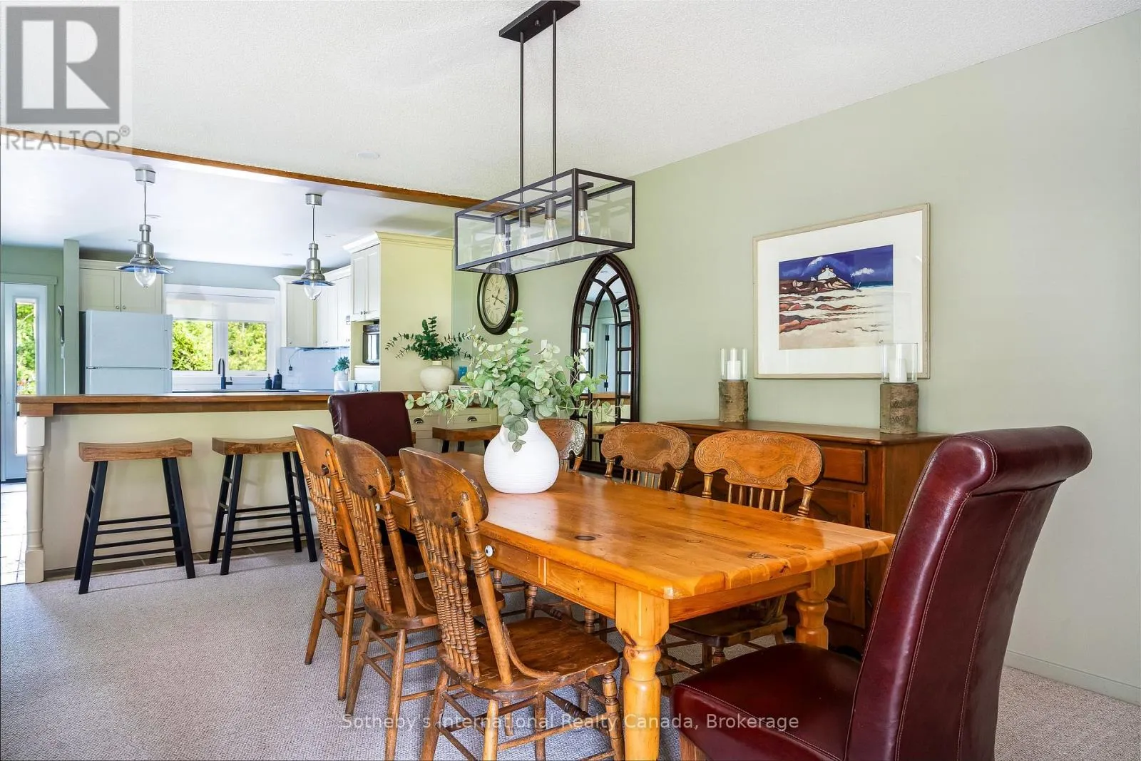 562 OXBOW CRESCENT