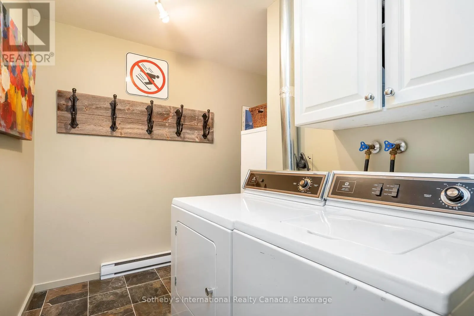 562 OXBOW CRESCENT