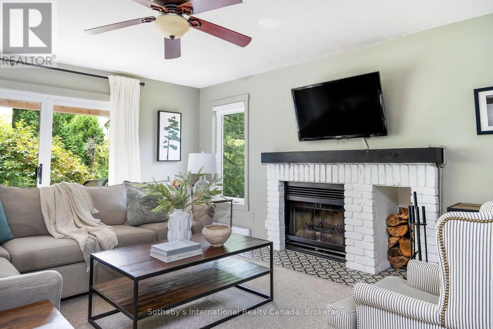 562 OXBOW CRESCENT