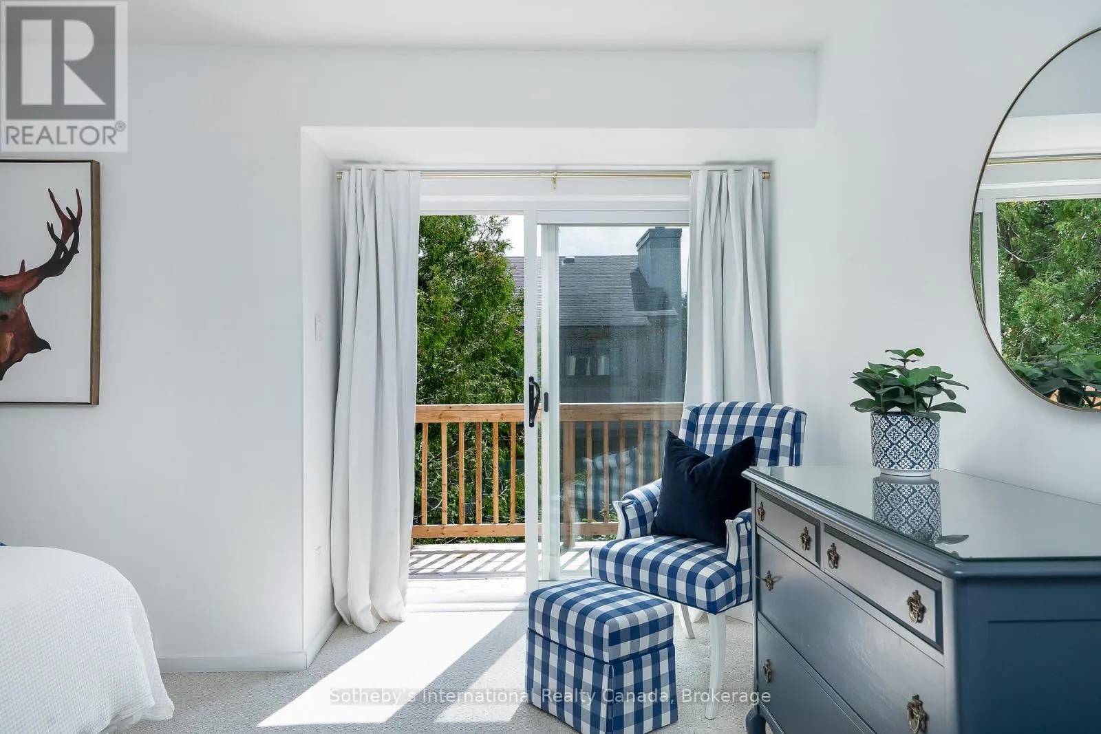562 OXBOW CRESCENT