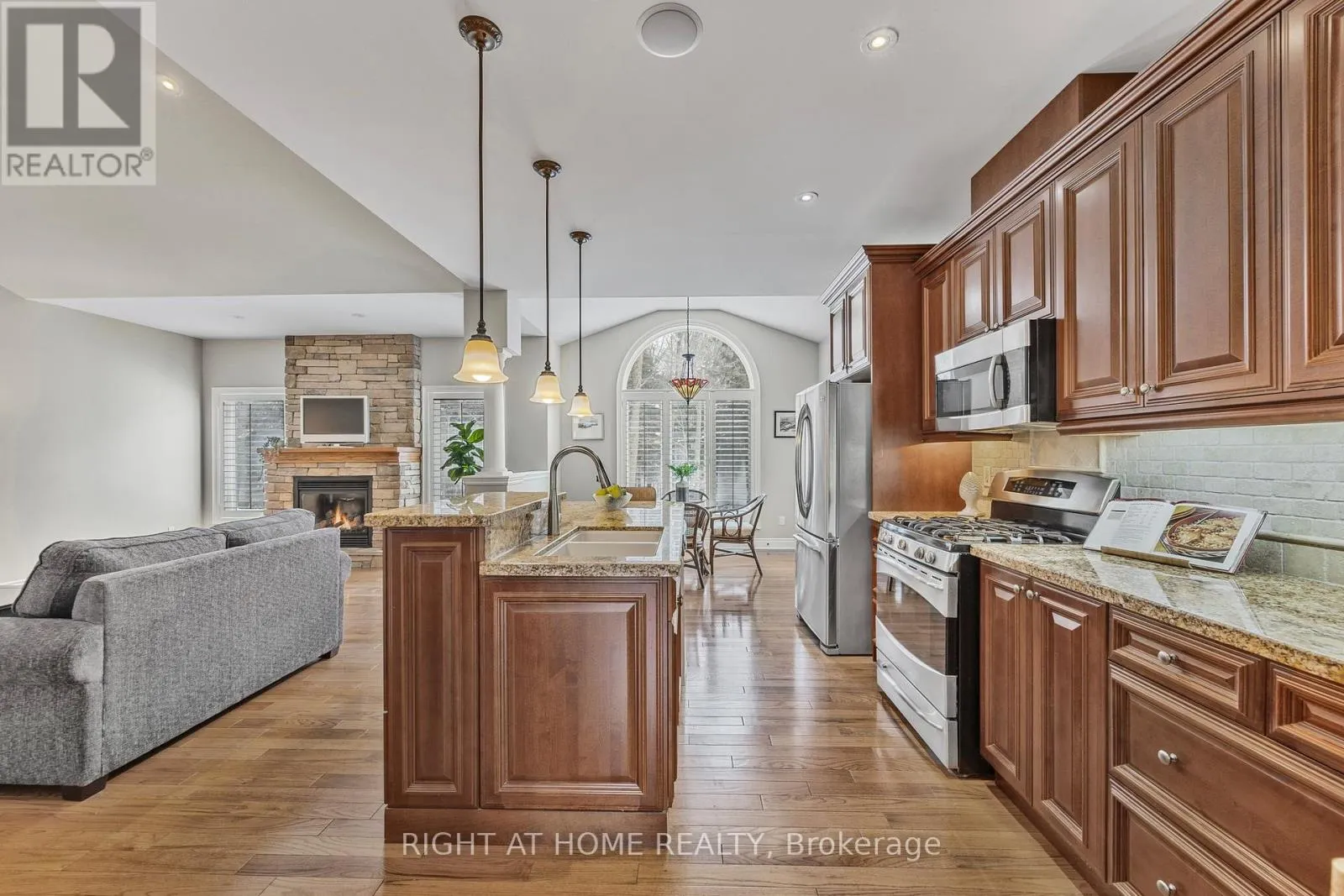 1205 SEADON ROAD