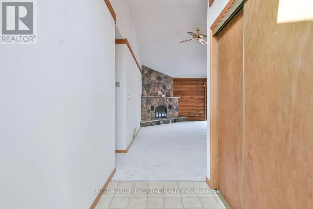 199 ANNE STREET N