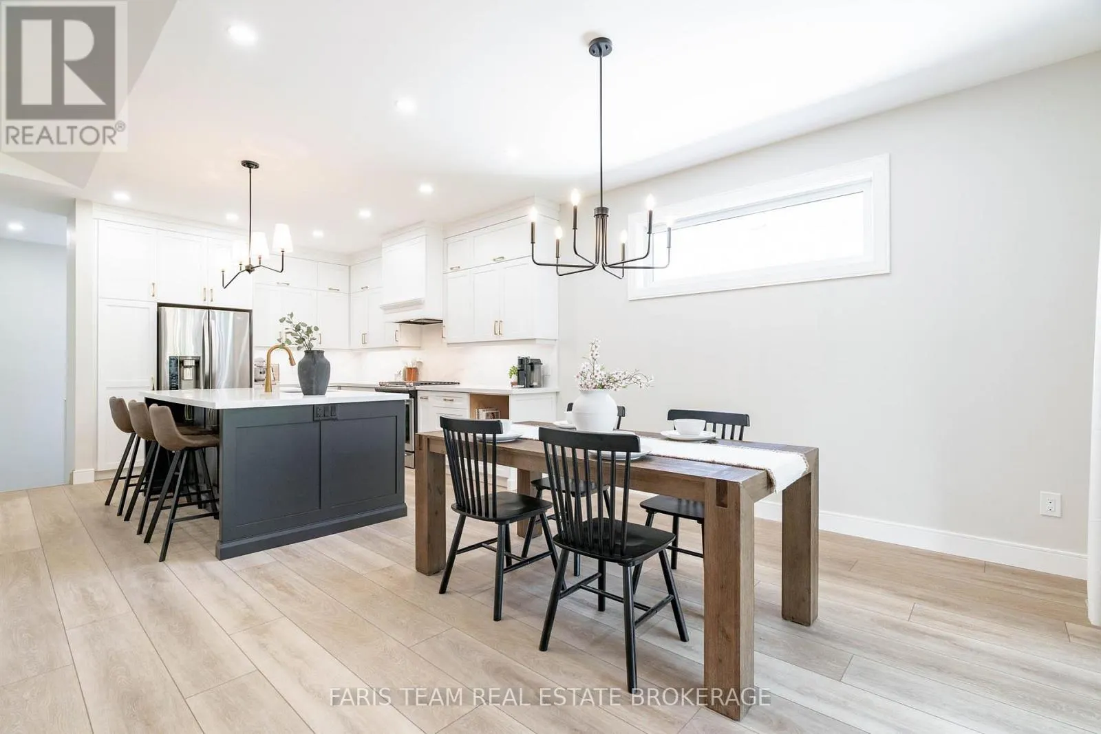23 49TH STREET S