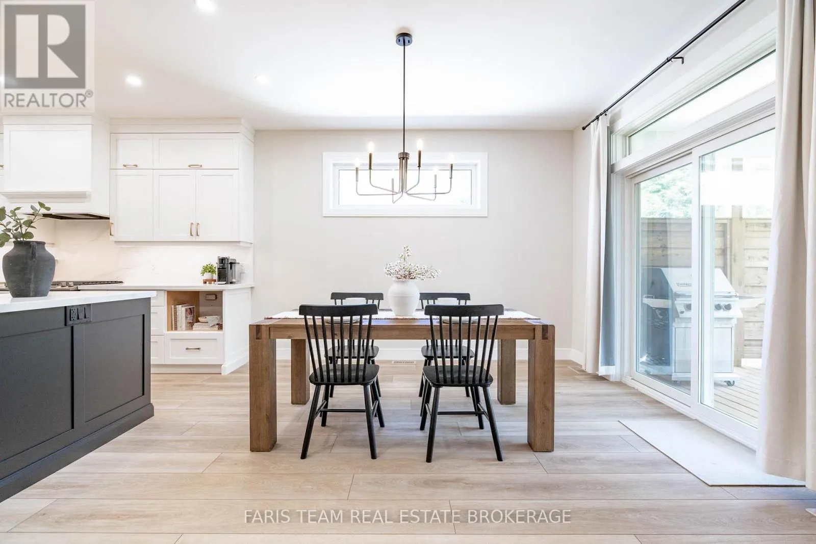 23 49TH STREET S