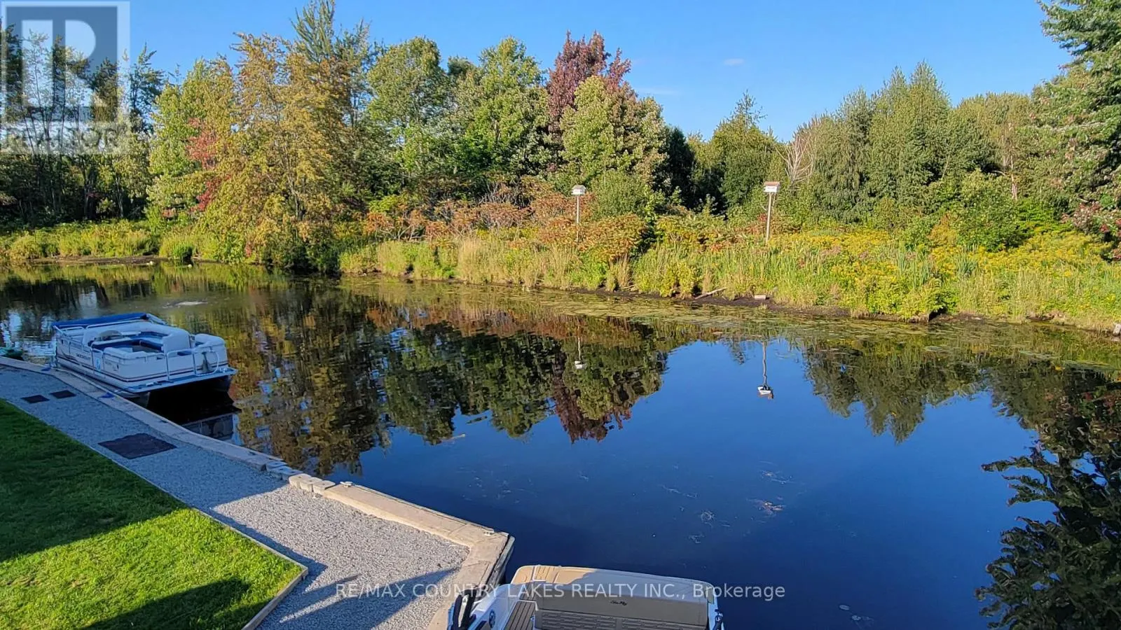 11 - 4 PARADISE BOULEVARD