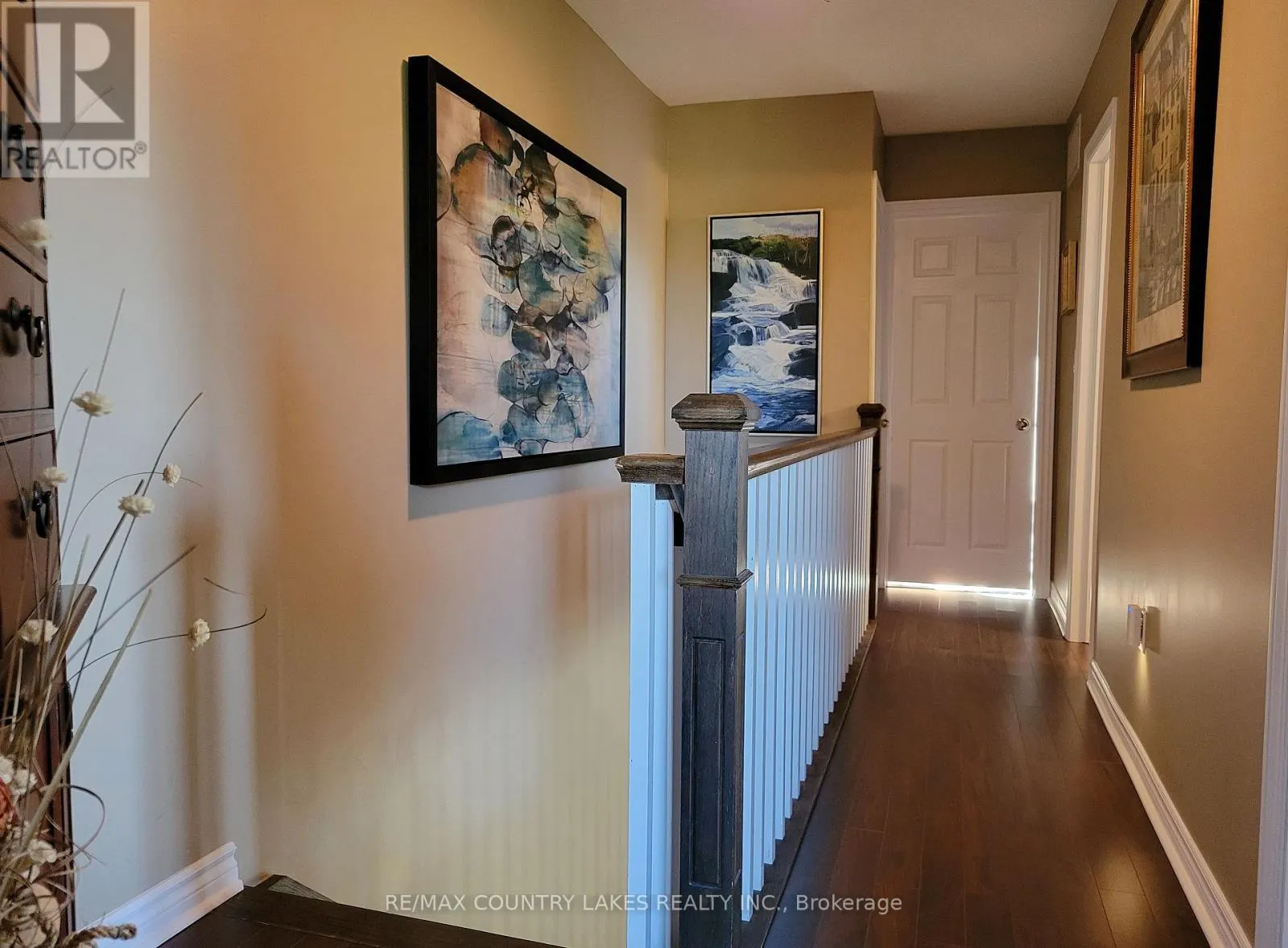11 - 4 PARADISE BOULEVARD