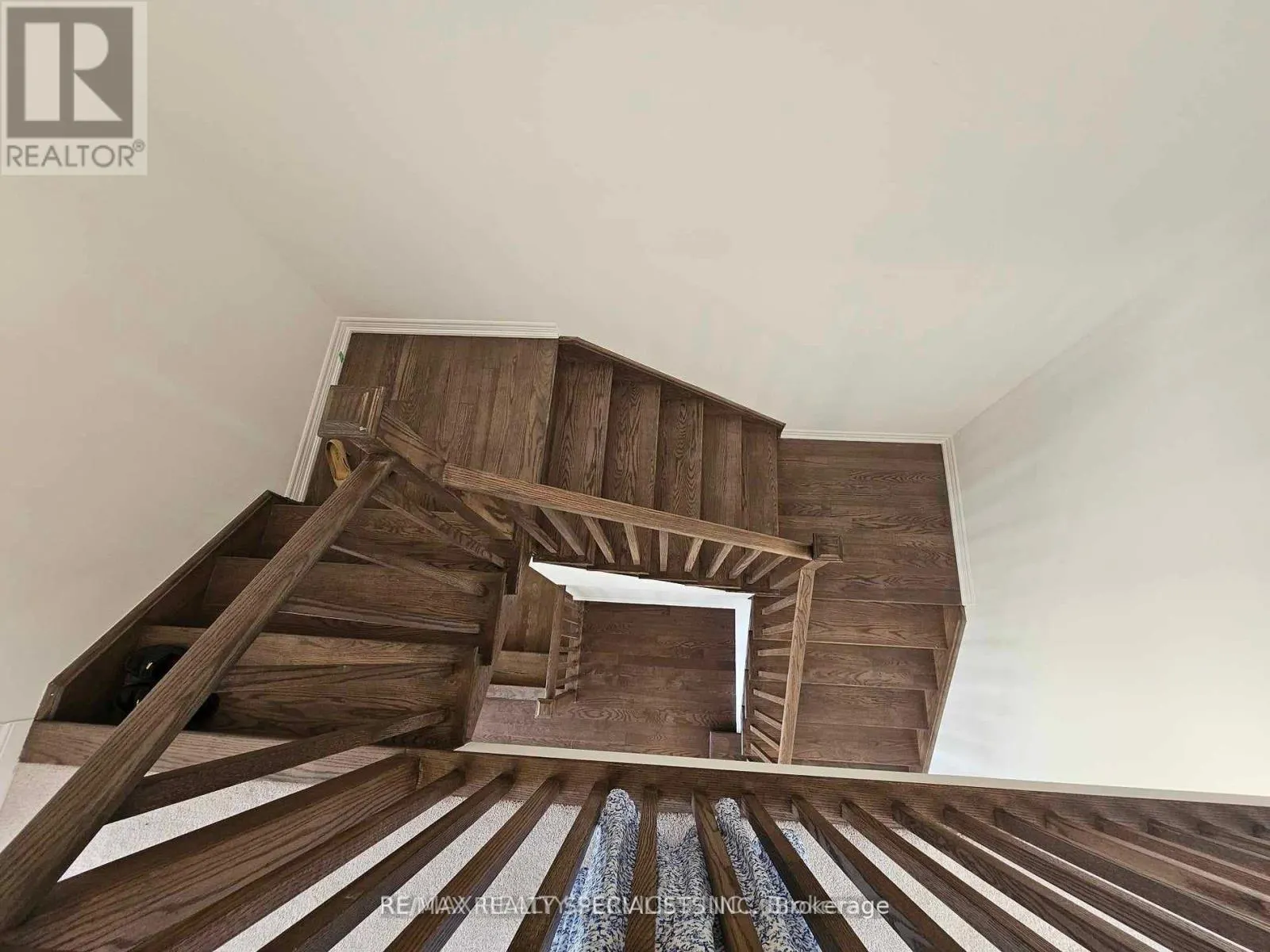 155 FENCHURCH MANOR
