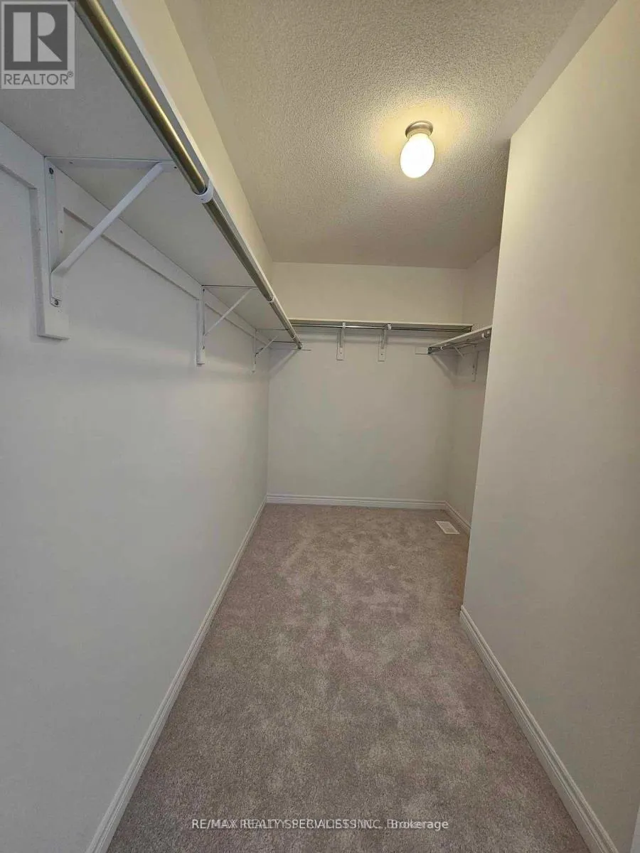 155 FENCHURCH MANOR