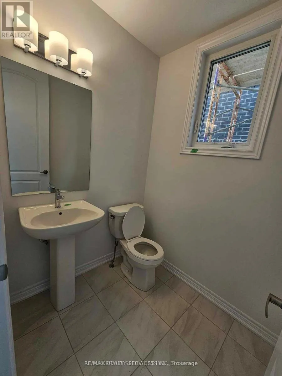 155 FENCHURCH MANOR