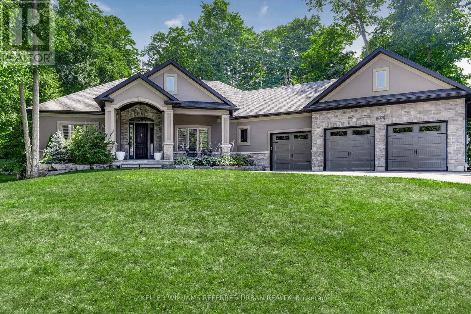 25 HERON BOULEVARD