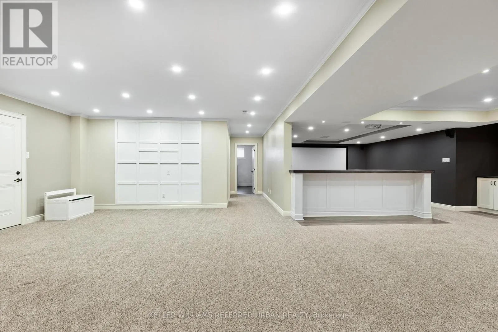 25 HERON BOULEVARD