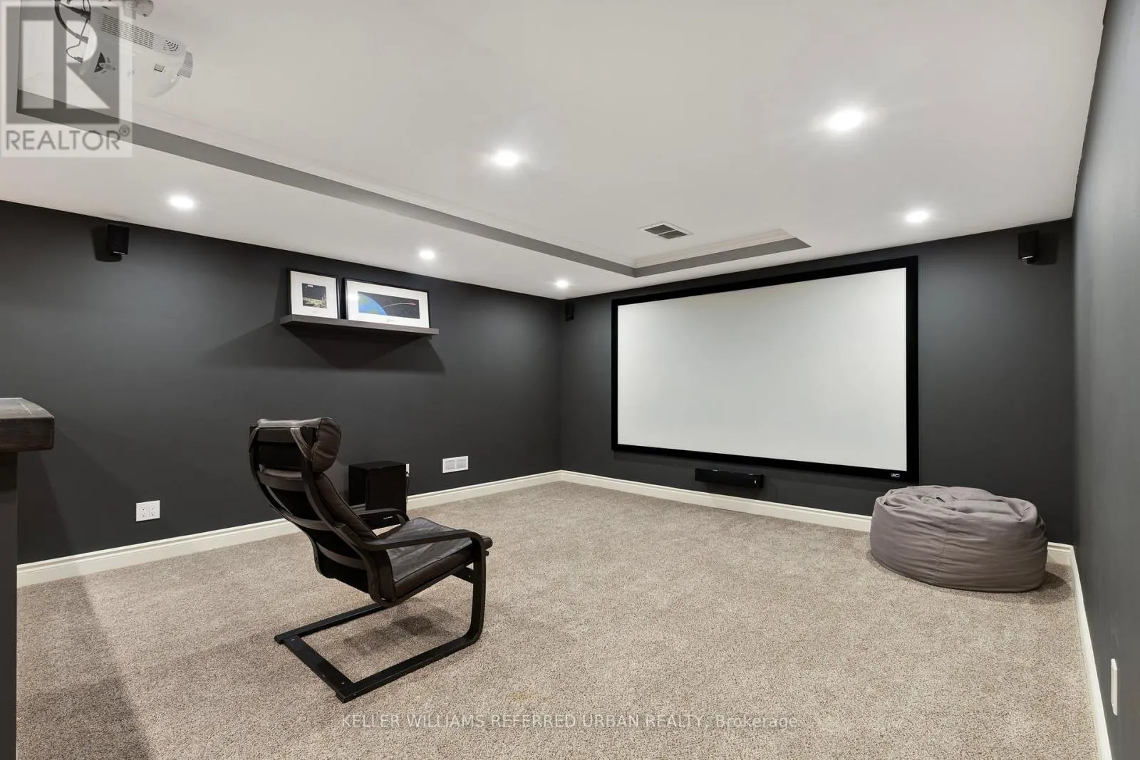 25 HERON BOULEVARD