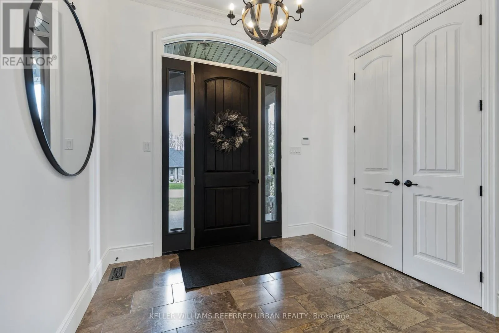 25 HERON BOULEVARD