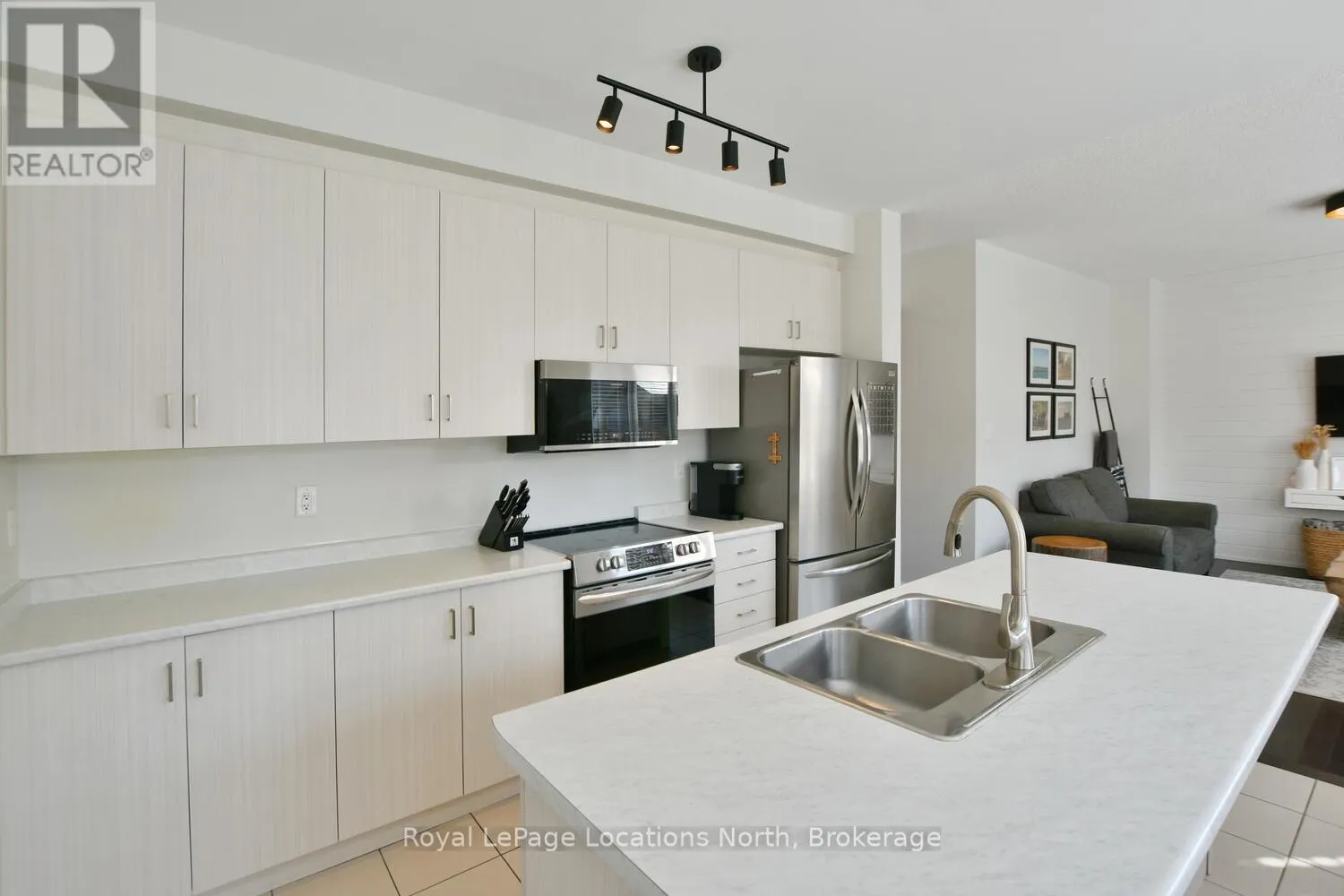 48 MCLEAN AVENUE