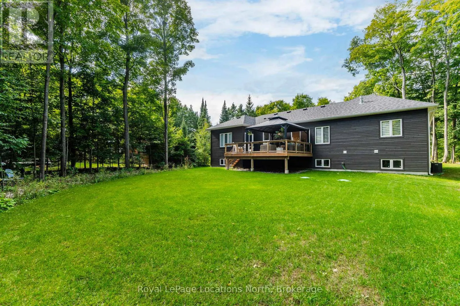 15 PINECONE AVENUE