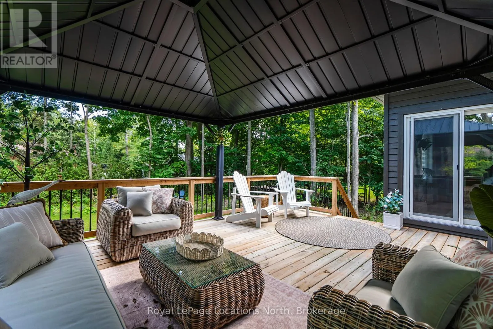 15 PINECONE AVENUE