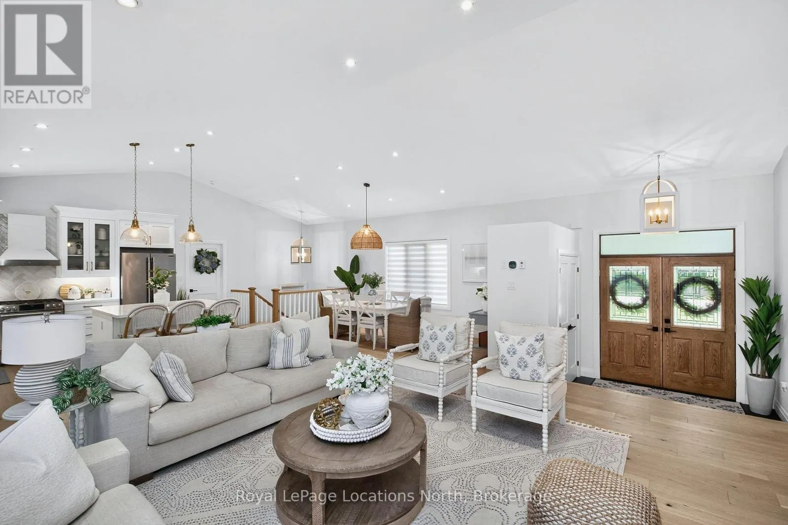 15 PINECONE AVENUE