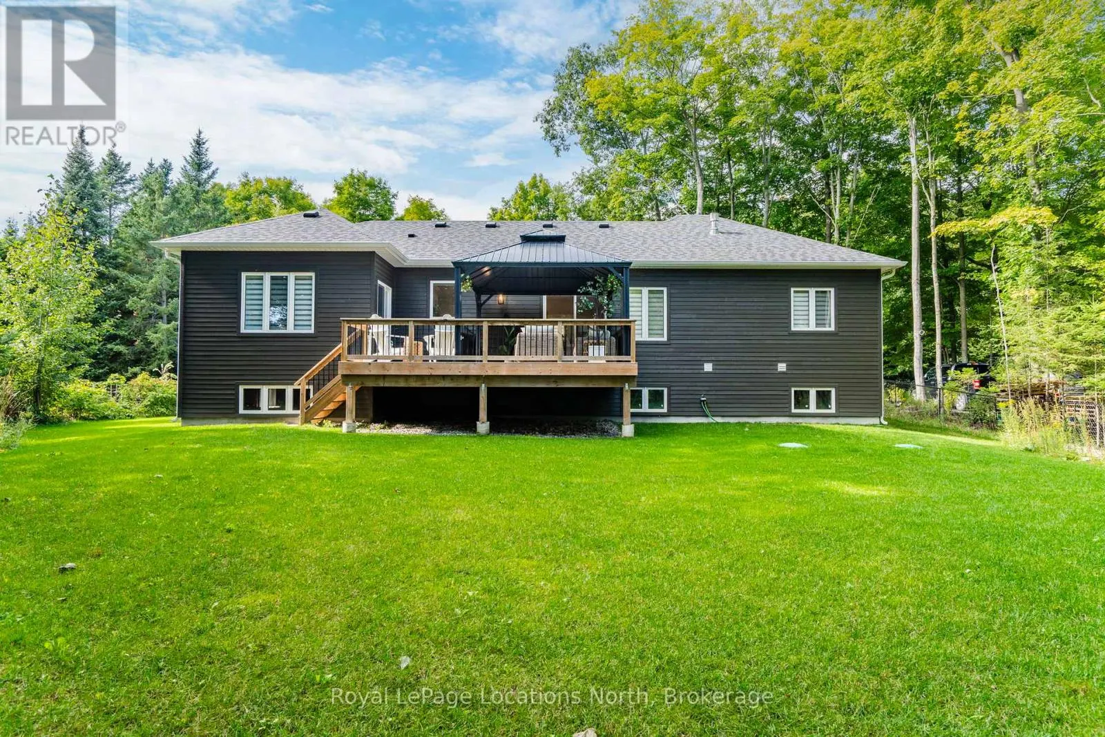 15 PINECONE AVENUE