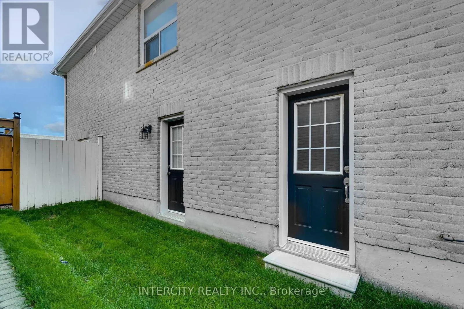132 DEAN AVENUE