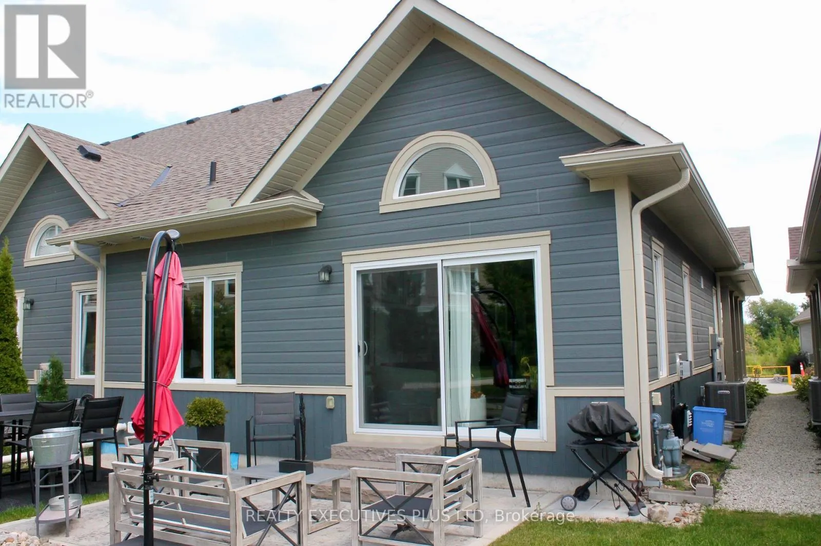 77 KARI CRESCENT