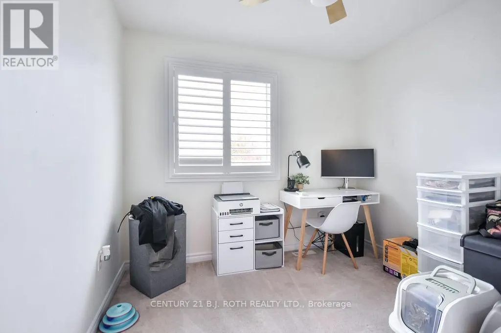 3 - 49 FERNDALE DRIVE S