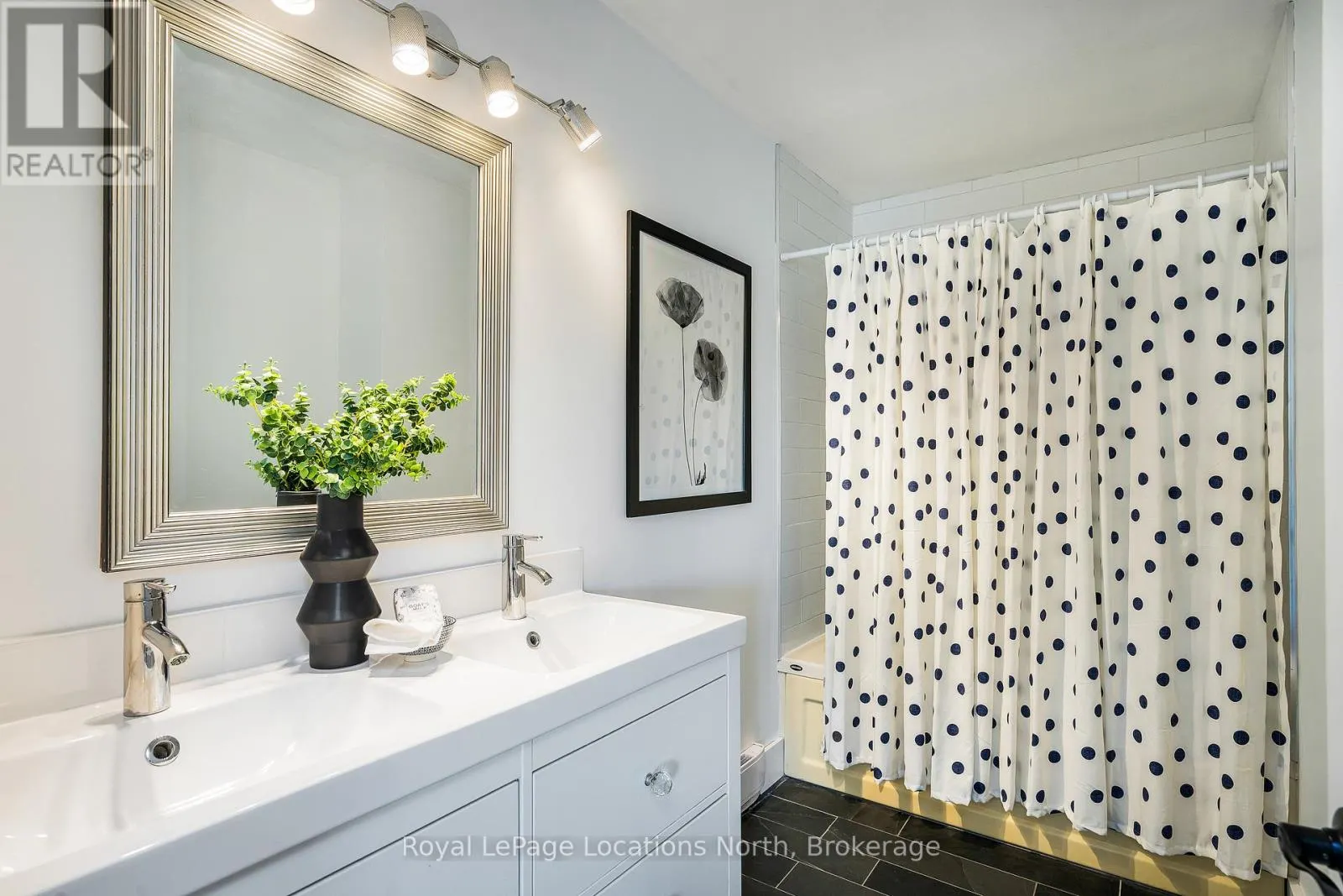 572 OXBOW CRESCENT