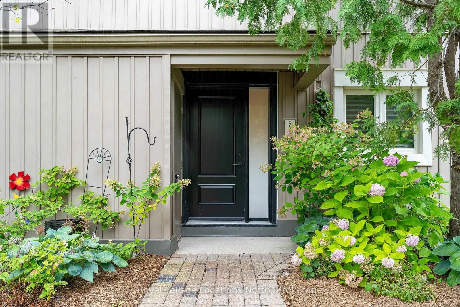 572 OXBOW CRESCENT