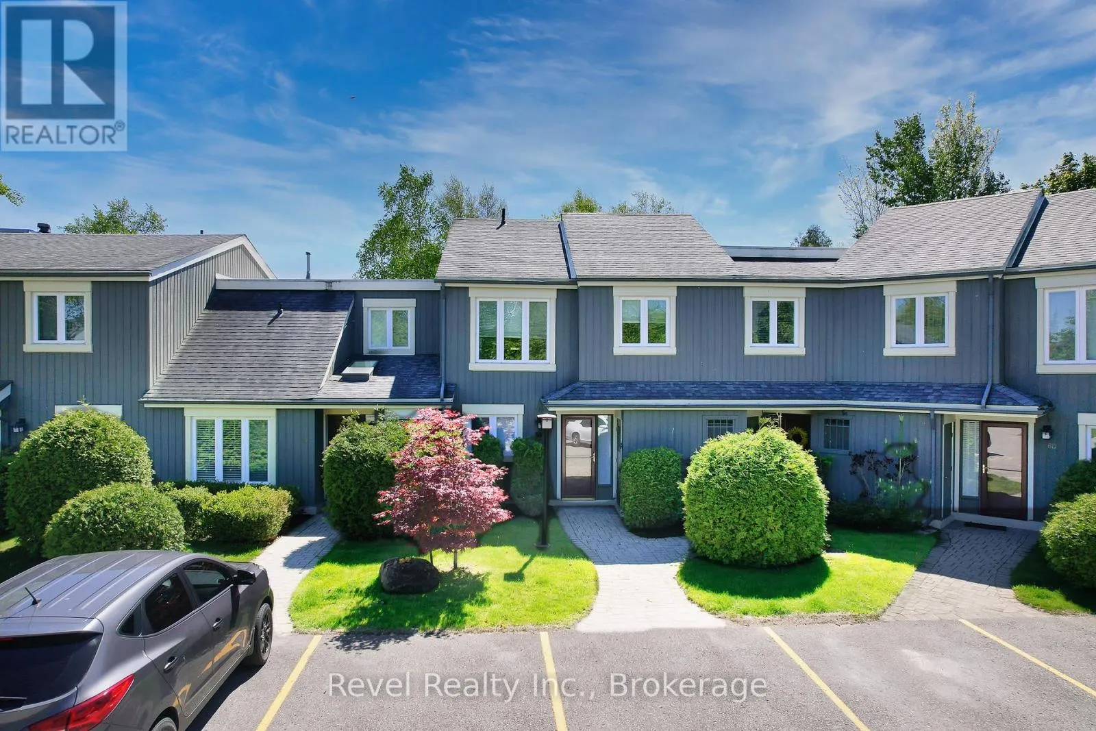 58 - 145 FAIRWAY CRESCENT, #58