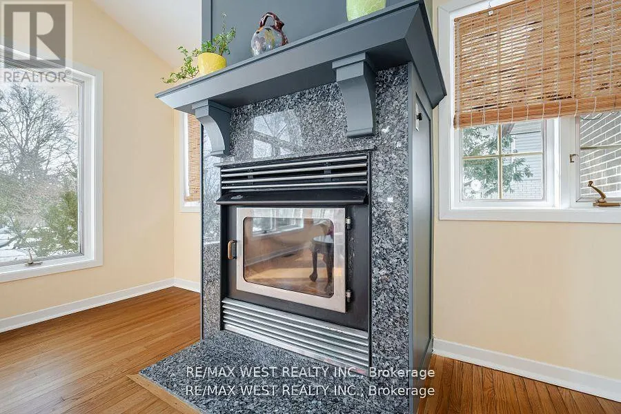 105 SHIRLEY AVENUE