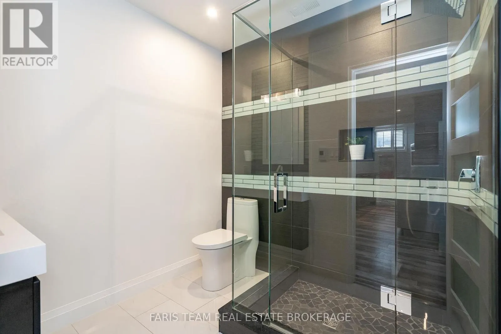 127 GOLDFINCH CRESCENT