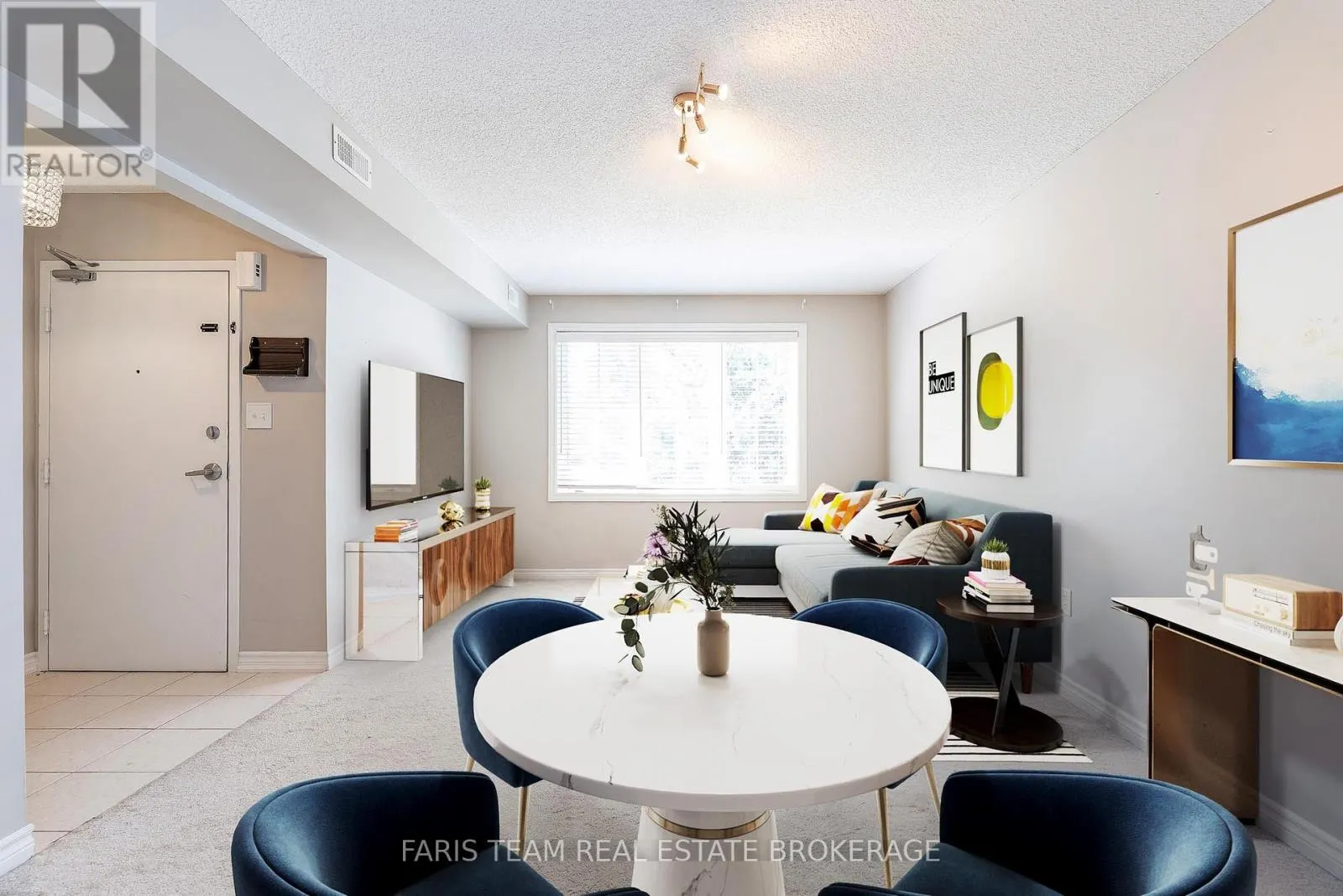 9 - 57 FERNDALE DRIVE S