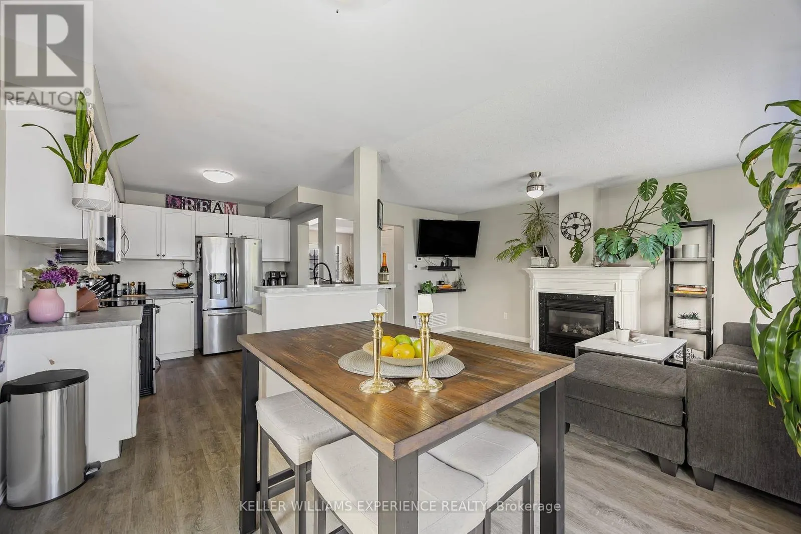 13 SUNSET PLACE