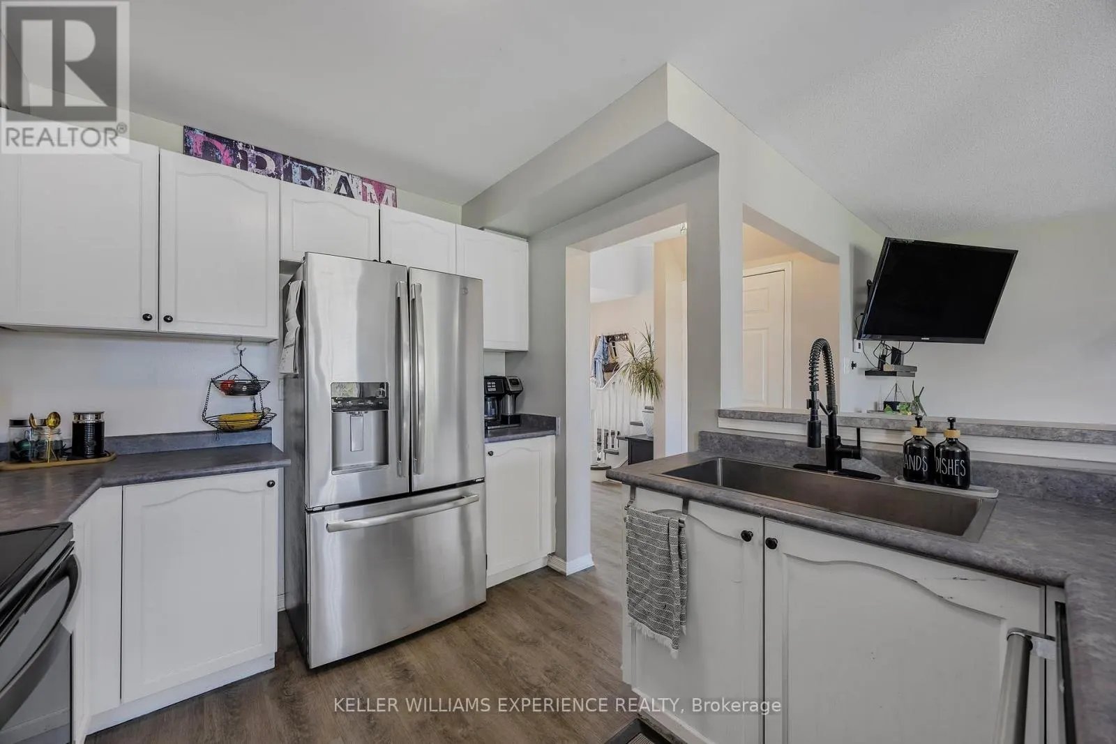 13 SUNSET PLACE
