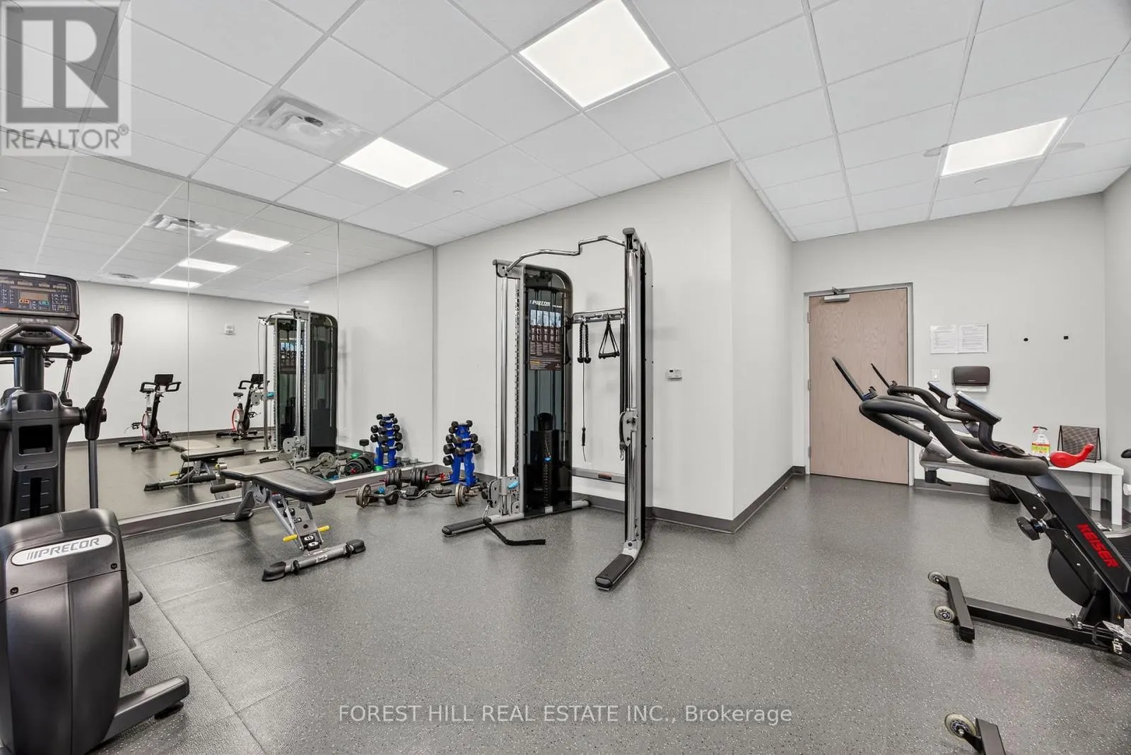 305 - 58 LAKESIDE TERRACE