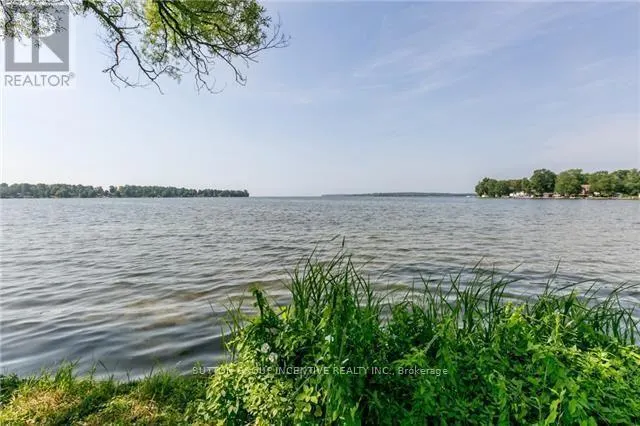 36 - 12 LANKIN BOULEVARD